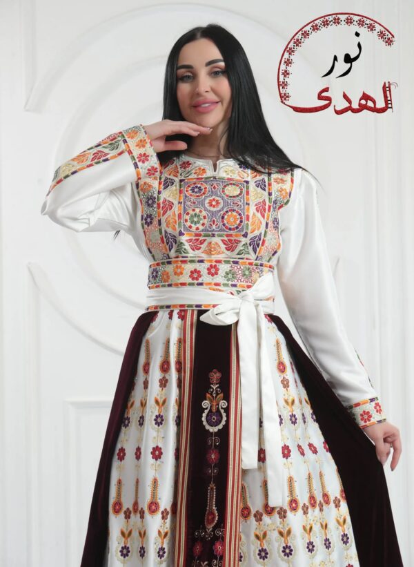 ⁦ثوب الحنة الملكي النسائي⁩ - الصورة ⁦4⁩